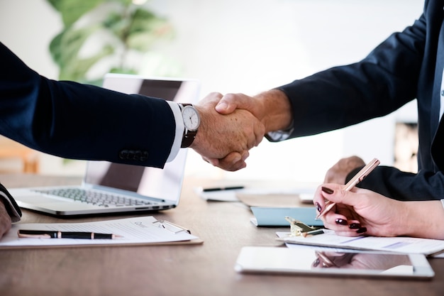 Enterprise clients choosing Predictics for AI solutions